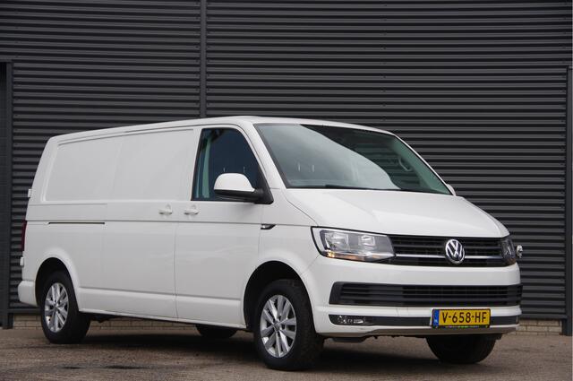 Volkswagen TRANSPORTER 2.0 TDI L2 Highline 3-ZITS, EURO6! NAVI, CRUISE, AIRCO, PARKEERSENSOREN, NAP, NL AUTO