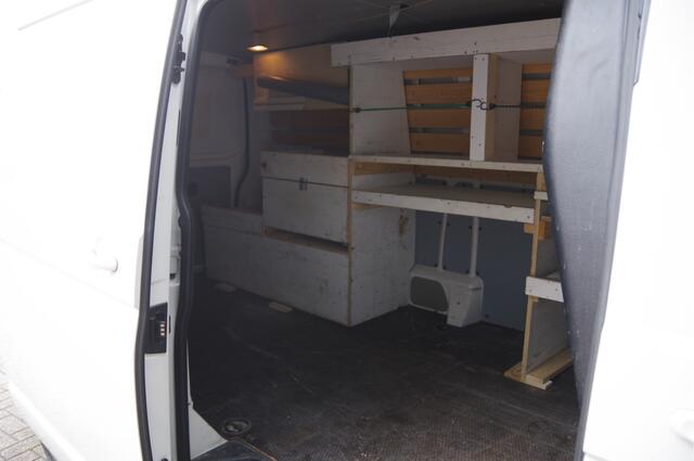Volkswagen TRANSPORTER 2.0 TDI L2 Highline 3-ZITS, EURO6! NAVI, CRUISE, AIRCO, PARKEERSENSOREN, NAP, NL AUTO