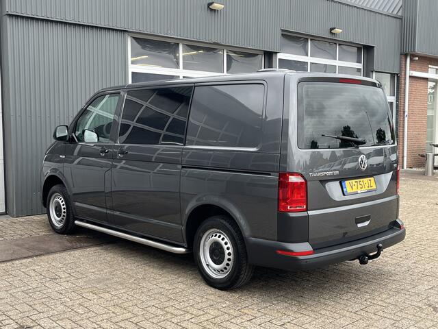 Volkswagen TRANSPORTER 2.0 TDI L1H1 Btw en Bpm vrij!! 2xschuifdeur Automaat Trekhaak 2500kg Airco Cruise controle Navigatie Apple carplay Parkeerhulp voor en achter 2-Persoons