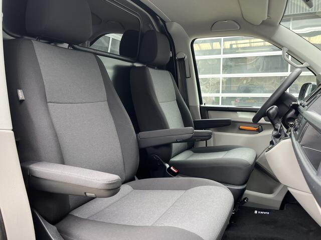Volkswagen TRANSPORTER 2.0 TDI L1H1 Btw en Bpm vrij!! 2xschuifdeur Automaat Trekhaak 2500kg Airco Cruise controle Navigatie Apple carplay Parkeerhulp voor en achter 2-Persoons