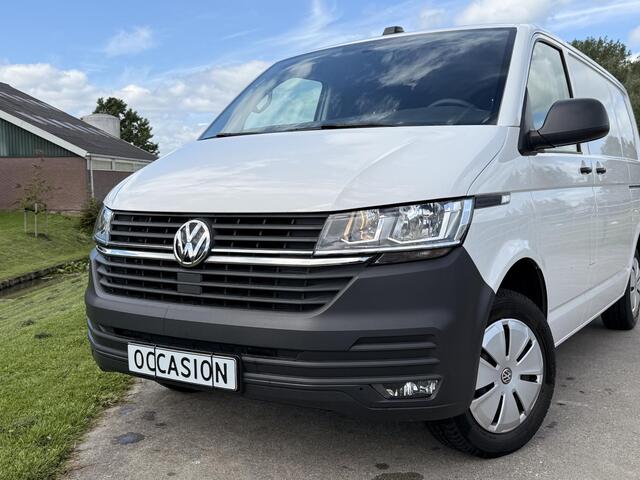 Volkswagen TRANSPORTER 2.0 TDI 150PK L1H1 | RIEM V.V | DSG | CARPLAY | 2 SCH.DEUREN | DLR.ONDERHOUDEN | EURO-6 | TOPSTAAT | NAP |
