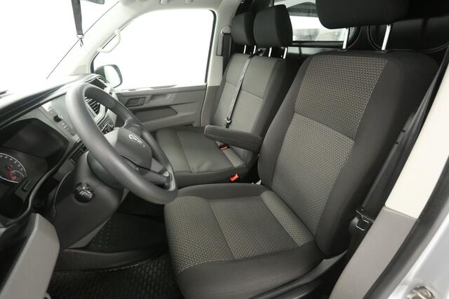 Volkswagen TRANSPORTER 2.0 TDI L1H1 150PK | Automaat | Airco | Cruise | 3 Zits | Carplay | Navi | Parkeersens.