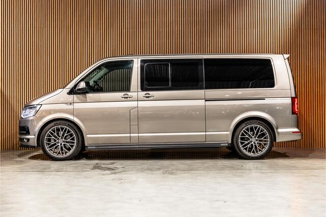 Volkswagen TRANSPORTER 2.0 TDI L2H1 DC Highline | Schuifdak | ACC | Bi-Xenon | Camera | Stoelverwarming | Navigatie | Alcantara bekleding | Trekhaak | L+R Schuifdeur | 20'' Sport velgen | Orig. NL Auto | NAP Logisch | Nieuwe APK