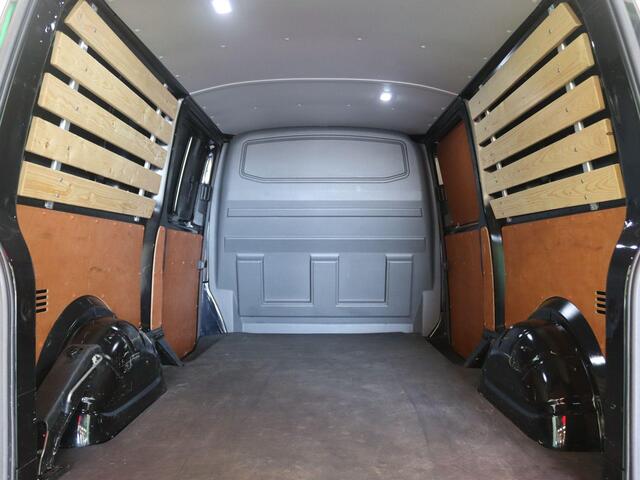 Volkswagen TRANSPORTER 2.0 TDI L2H1 28 Highline 150 PK DSG Dubbele schuifdeur, Lat om lat betimmering, Trekhaak, Parkeersensoren voor en achter, Achterklep, 16" LM Velgen, Zijschuifdeur links en rechts, Adaptieve Cruise Control, Navi, PDC voor en achter
