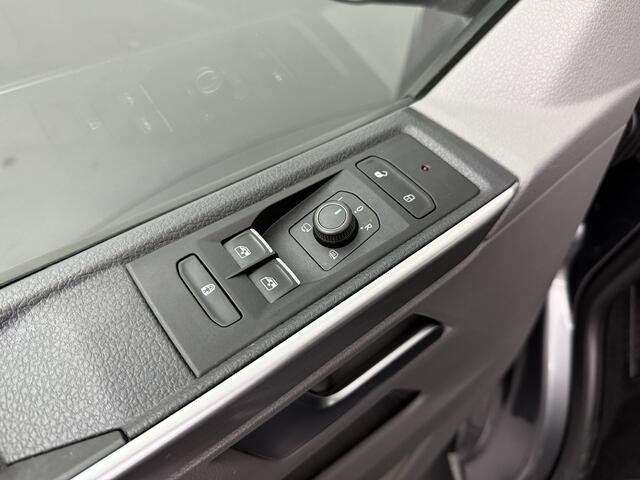 Volkswagen TRANSPORTER 2.0TDI 150PK DSG Automaat Lang Bulli 75" | Virtual Cockpit | Navigatie | Camera | Werkplaats | Leder | Betimmering