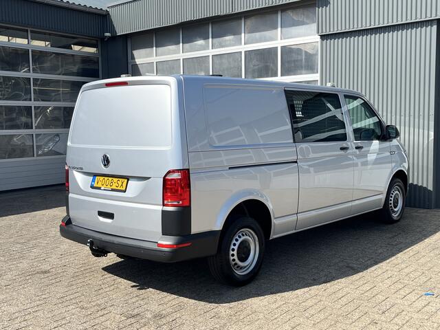 Volkswagen TRANSPORTER 2.0 TSI L2H1 Benzine Dubbele Schuifdeur Airco Cruise controle Bpm vrij Trekhaak Klep achter Euro 6 Benzine Ideaal voor ombouw naar Camper !!