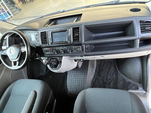Volkswagen TRANSPORTER 2.0 TSI L2H1 Benzine Dubbele Schuifdeur Airco Cruise controle Bpm vrij Trekhaak Klep achter Euro 6 Benzine Ideaal voor ombouw naar Camper !!