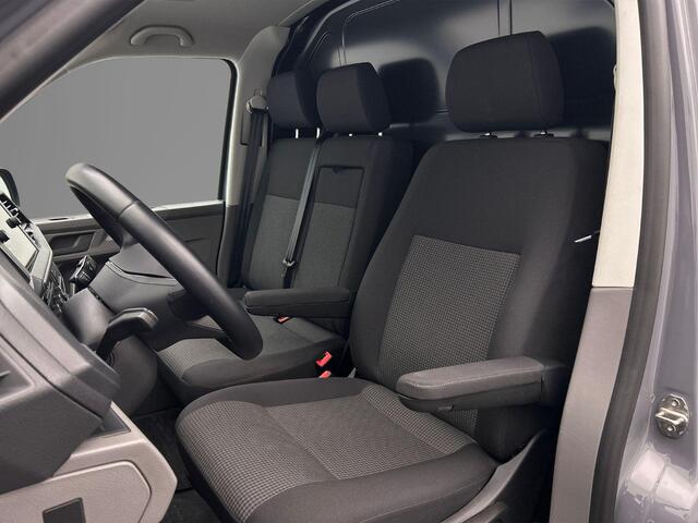 Volkswagen TRANSPORTER 2.0 TDI 110pk L2 | LED-koplampen | Adaptieve Cruise Control | Trekhaak | Apple Carplay / Android Auto | Side Assist | Laadvloer | BPM-vrij |
