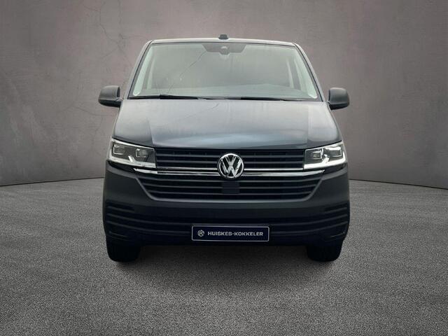Volkswagen TRANSPORTER 2.0 TDI 110pk L2 | LED-koplampen | Adaptieve Cruise Control | Trekhaak | Apple Carplay / Android Auto | Side Assist | Laadvloer | BPM-vrij |