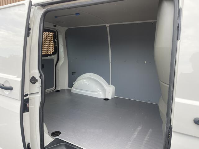 Volkswagen TRANSPORTER 2.0 TSI L1H1 | Marge! | Benzine! | Trekhaak | Cruise Control | Parkeersensoren Achter | Voorruitverwarming | Apple Carplay | Android Auto |