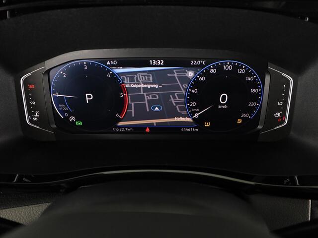 Volkswagen TRANSPORTER 2.0 TDI L2H1 32 DC Highline | Cruise control | Parkeersensor voor en achter