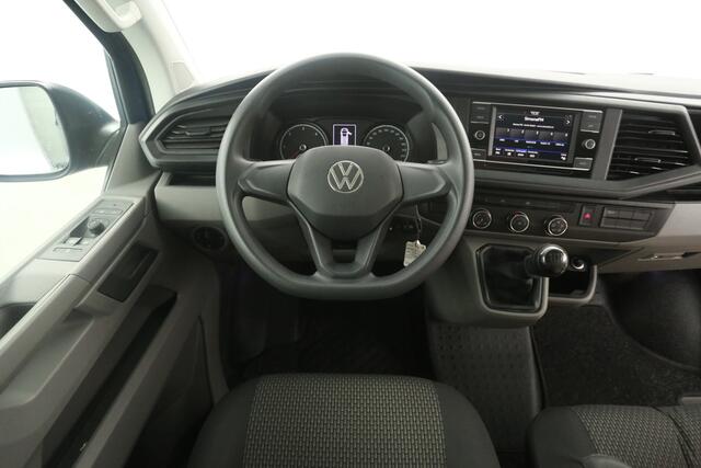 Volkswagen TRANSPORTER 2.0 TDI L2H1 150PK | DC | 6 Zits | Airco | Cruise | Carplay | Parkeersensoren