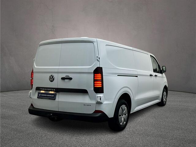 Volkswagen TRANSPORTER T7 2.5 233 pk eHybrid Automaat PHEV L2 Life | Trekhaak | Achterdeuren | Camera | > Netto-ACTIE-Prijs; bij koop of lease via HK / excl. kosten rijklaarmaken <