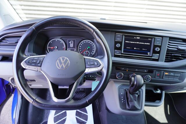 Volkswagen TRANSPORTER 30 150pk Automaat L2H1 LED Trekhaak Apple Carplay ACC Cruise control Standkachel Stoelverwarming Parkeersensoren