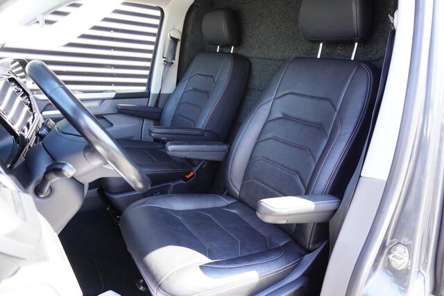 Volkswagen TRANSPORTER 199pk Bulli L2H1 2x Schuifdeur Apple carplay LED Camera Parkeersensoren Lederen bekleding Stoelverwarming Cruise control ACC