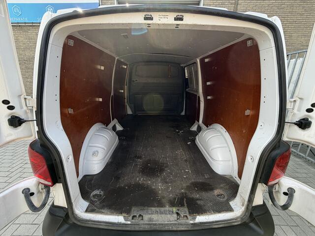 Volkswagen TRANSPORTER 2.0 TDI L2H1 110PK Euro 6 Comfortline Trekhaak/cruise control/airco