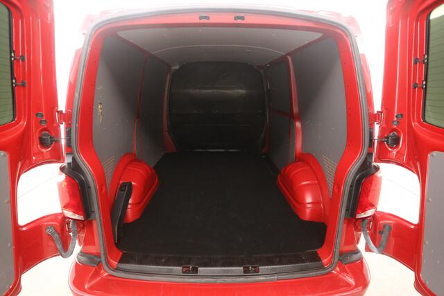 Volkswagen TRANSPORTER 2.0 TDI 150PK L1H1 | Automaat | Airco | Camera | Cruise | Carplay | Trekhaak | LED
