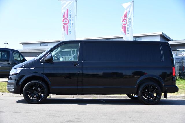 Volkswagen TRANSPORTER 2.0 TDI L2H1 30 Bulli Virtual, Adaptieve Cruise, Carplay, LED, Stoelverwarming, Standkachel, Trekhaak, Automaat, Multimedia, 150pk, Uniek!