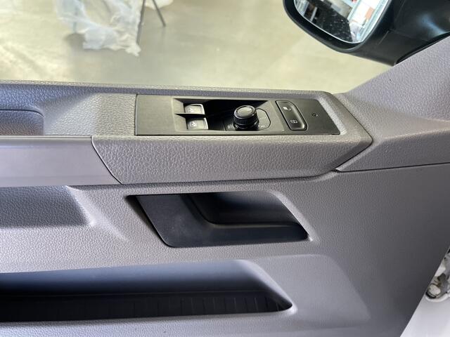 Volkswagen TRANSPORTER 2.0 TDI L2H1 30 DC Open laadbak Pick-up met Airco Cruise controle Trekhaak 2200kg trekgewicht Achterruitrij camera P-up Pick-up Openlaadbak