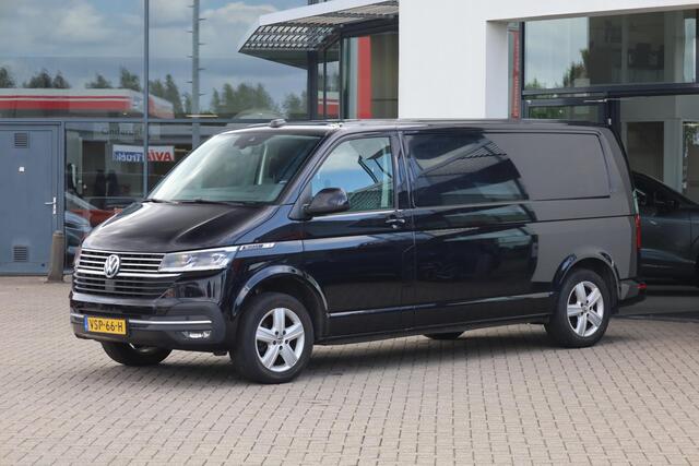Volkswagen TRANSPORTER 2.0 TDI L2H1 28 Bulli 150PK / 110kW DSG, NL auto, 1e eigenaar dealeronderhouden en door ons geleverd, digital cockpit pro, adaptieve cruise control (ACC), achteruitrijcamera (Rear View), elektrisch verstel-, verwarm- en inklapbare buitenspiegels, verwarmb