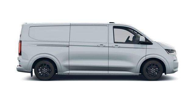 Volkswagen TRANSPORTER 2.5 233pk Automaat PHEV L2 Bulli | LED Matrix koplampen | Wegklapbare Trekhaak | Stoelverwarming | Adaptieve Cruise Control | Verwarmde voorruit | 360gr. Camera | > Netto-ACTIE-Prijs; bij koop of lease via HK / excl. kosten rijklaarmaken <