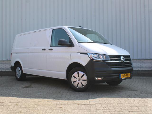 Volkswagen TRANSPORTER 2.0 TDI L2H1 28 Comfortline | 3-zits | Airco | Cruise | PDC | Apple Carplay | Android Auto | Volledig betimmerd |