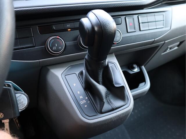 Volkswagen TRANSPORTER 2.0 TDI 150pk Automaat Euro 6 - Cruise - Camera - Trekhaak