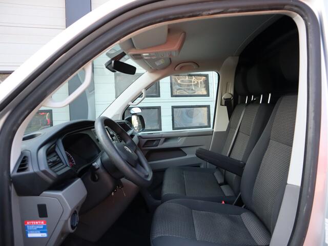 Volkswagen TRANSPORTER 2.0 TDI 150pk Automaat Euro 6 - Cruise - Camera - Trekhaak