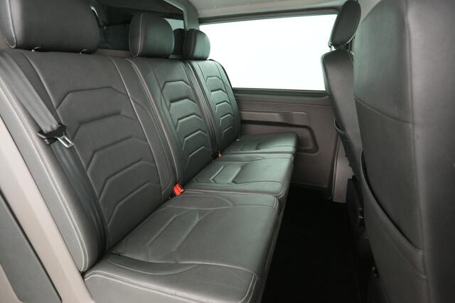 Volkswagen TRANSPORTER 2.0 TDI L2H1 Bulli 150PK DSG | Dubbele Cabine | Virtual | Airco | Cruise | Camera | Carplay | Trekhaak