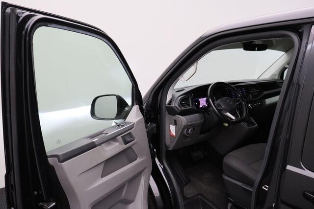 Volkswagen TRANSPORTER 2.0 TDI L2H1 30 DC 2020 | Trekhaak | Carplay | Adaptive Cruise Controlk | Navigatie | Achteruitrij Camera | 2 Sleutels | Dubbele Schuifdur | Nationale Autopas