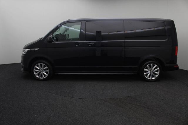Volkswagen TRANSPORTER 2.0 TDI L2H1 30 DC 2020 | Trekhaak | Carplay | Adaptive Cruise Controlk | Navigatie | Achteruitrij Camera | 2 Sleutels | Dubbele Schuifdur | Nationale Autopas