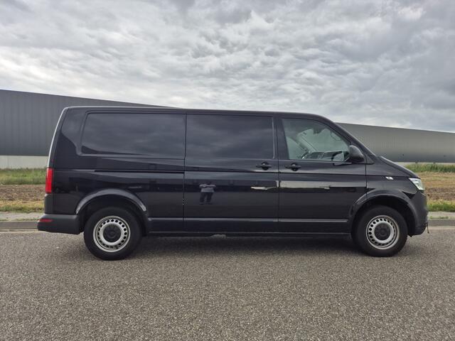 Volkswagen TRANSPORTER 2.0 TDI L1H1 26 3 persoons, achterklep.