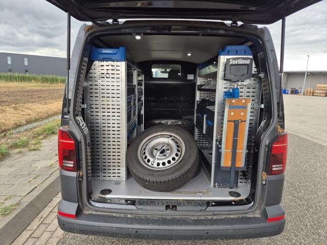 Volkswagen TRANSPORTER 2.0 TDI L1H1 26 3 persoons, achterklep.