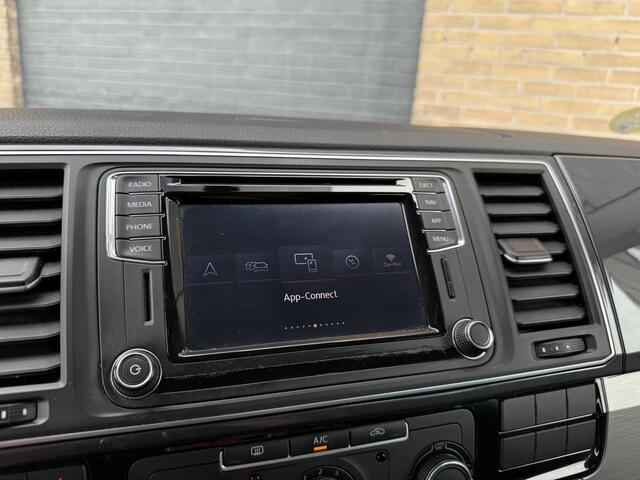 Volkswagen TRANSPORTER 2.0 TDI Highline Lang DC l DSG l Pano l ACC l LED l CarPlay
