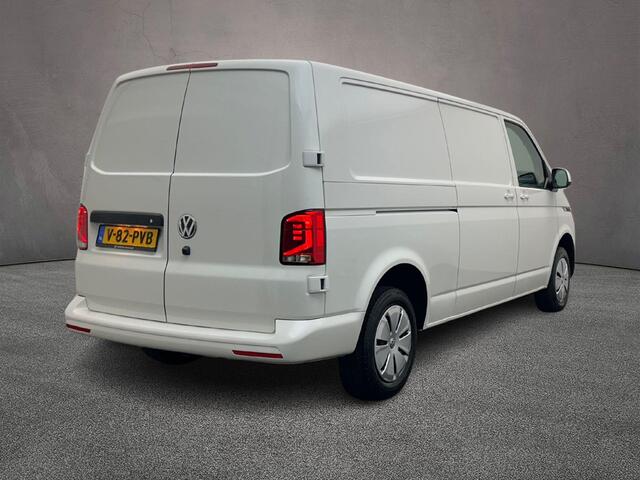 Volkswagen TRANSPORTER T6.1 2.0 TDI 150pk DSG L2 | Achterdeuren | Navi | BPM-vrij | Camera | Betimmering
