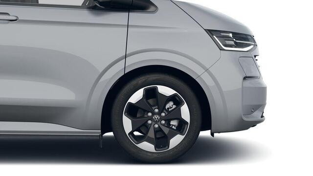 Volkswagen TRANSPORTER Caravelle Style L2 2.5 eHybrid 233 pk | ¤2.500 Inruilpremie beschikbaar | 8-zits | Elek. Trekhaak | Verwarmde voorruit | Elektrische voorstoelen | Harman-Kardon |