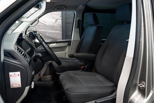 Volkswagen TRANSPORTER 2.0 TDI L2H1 DC Highline *Grijs kenteken / Luchtvering achteras / Dubbele cabine / Cruise control / Trekhaak*