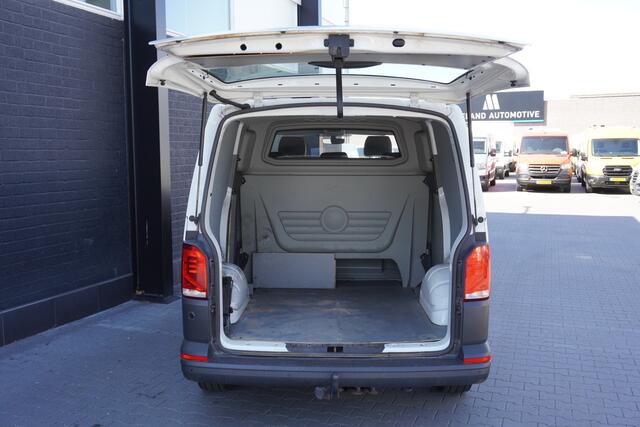 Volkswagen TRANSPORTER 2.0 TDI 150PK Automaat Dubbele Cabine EURO 6 - Airco - Cruise - Camera - ¤ 18.900,- Excl.