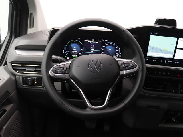 Volkswagen TRANSPORTER Caravelle 2.5 L2H1 eHybrid Style 233PK Aut. incl. BTW en BPM, Leder, 360gr. Camera, Navi, Side Assist, Keyless, Matrix-LED Koplampen, Adaptieve Cruise Control, Trekhaak, 17" LM Velgen, 8-zitpl., Stoel-stuurverwarming