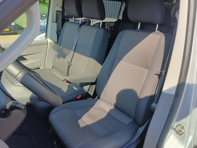 Volkswagen TRANSPORTER 2.0 TDI L2H1 30 DC | Airco | Cruise controle | Camera | Trekhaak | EX BTW |
