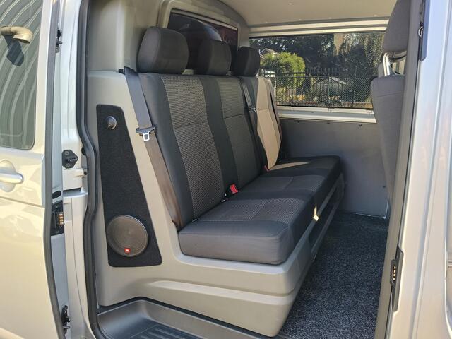 Volkswagen TRANSPORTER 2.0 TDI L2H1 30 DC | Airco | Cruise controle | Camera | Trekhaak | EX BTW |