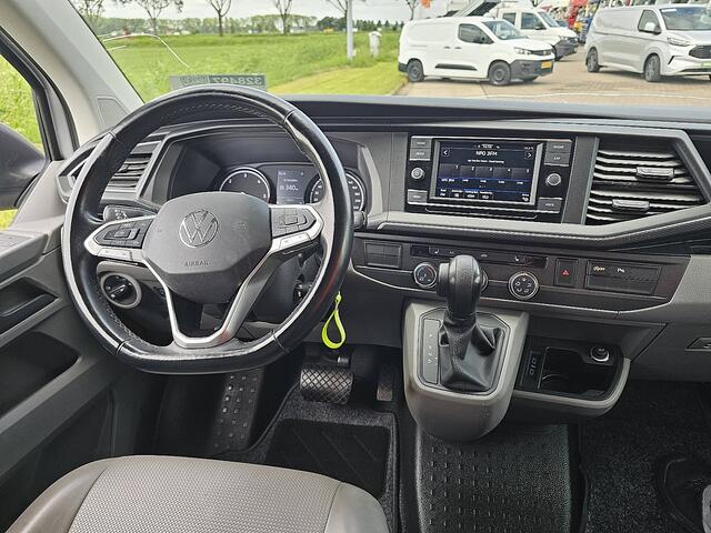 Volkswagen TRANSPORTER 2.0 TDI L2H1 30 Automaat, Adaptive Cruise Control, Stoelverwarming, Airco, Parkeersensoren, Trekhaak, Dubbele schuifdeuren