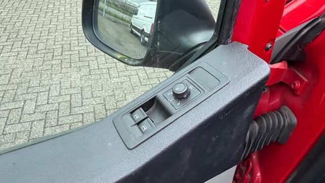 Volkswagen TRANSPORTER 2.0 TDI 75KW 102PK EURO 6 MOTOR DEFECT