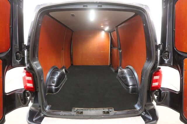 Volkswagen TRANSPORTER 2.0 TDI L2H1 | Marge | Automaat | Airco | Cruise | Carplay | Trekhaak | Parkeersens.