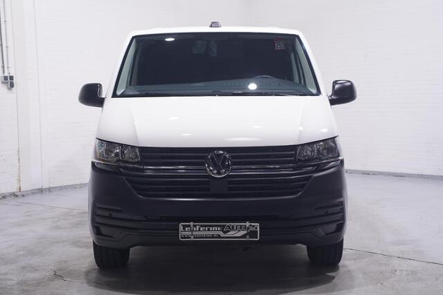 Volkswagen TRANSPORTER 2.0 TDI 150 pk L2H1 Navi, Airco, Achterklep Apple Carplay, PDC V+A, Laadruimte Pakket, 3-Zits