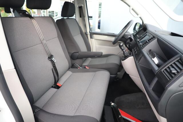 Volkswagen TRANSPORTER Kombi 2.0 TDI L1H1 Comfortline 102PK 9 Persoons Navigatie Carplay Android Airco Parkeersensor 9p