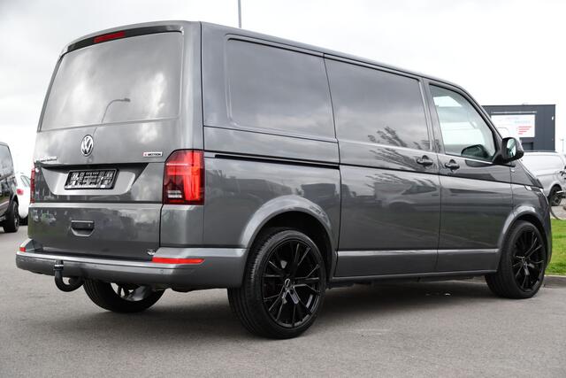 Volkswagen TRANSPORTER 2.0 TDI L1H1 30 4Motion Bulli Virtual, Camera, Carplay, 199pk, 4x4, LED, Automaat. Sensoren, Stoelverwarming, Trekhaak, Uniek!