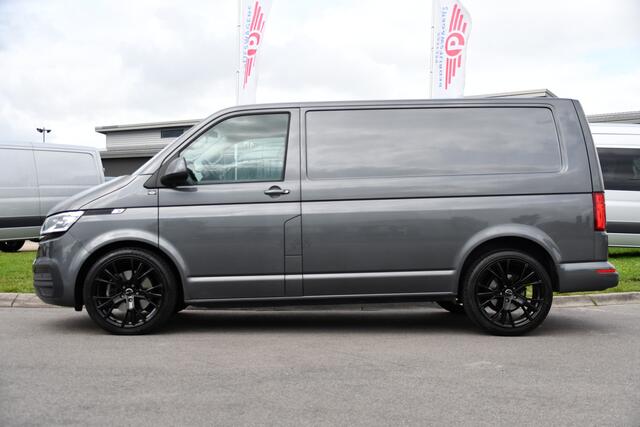 Volkswagen TRANSPORTER 2.0 TDI L1H1 30 4Motion Bulli Virtual, Camera, Carplay, 199pk, 4x4, LED, Automaat. Sensoren, Stoelverwarming, Trekhaak, Uniek!