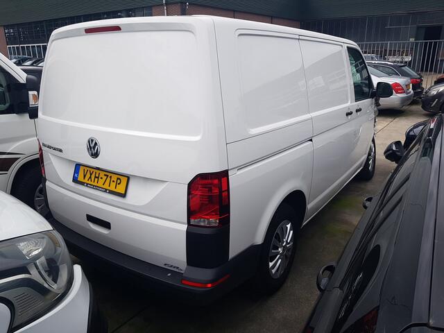 Volkswagen TRANSPORTER 2.0 TDI L1H1 26
