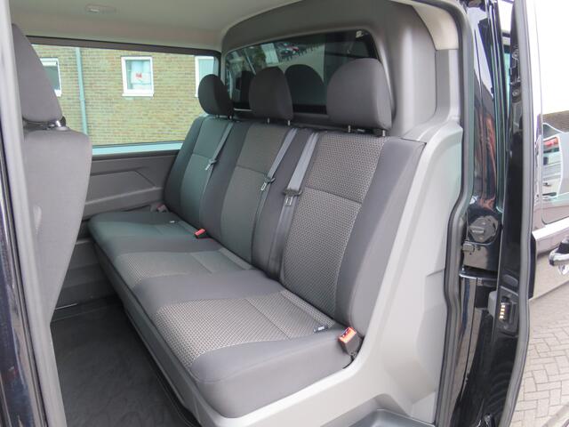 Volkswagen TRANSPORTER 2.0 TDI 150Pk DSG L2H1 DC Bulli * Garantie 07-2028 * 2x Schuifdeur Links+Rechts * Dub. Cabine * 18" Velgen * Trekhaak * Camera * Side Bars *